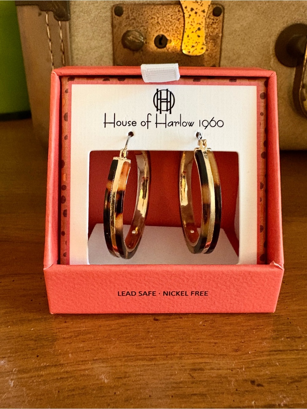 House of Harlow 1960 Tortoise Shell & gold tone hoop earrings NEW in box